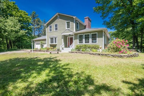26 Briar Hill Rd, Williamsburg, MA, 01096-9715 | Card Image