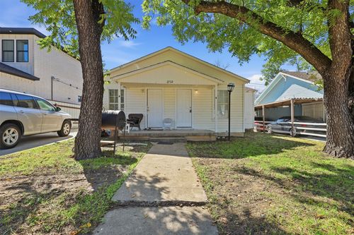 b-2732 Avenue I, Fort Worth, TX, 76105 | Card Image