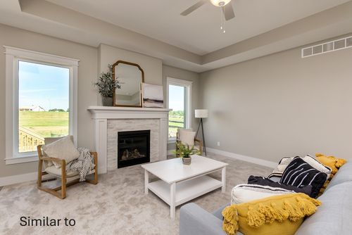 213 Lynch Lane, Pella, IA, 50219 | Card Image