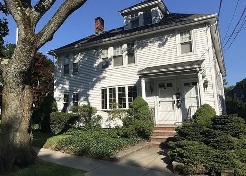 1-131 Highland Ave, Arlington, MA, 02476-7823 | Card Image