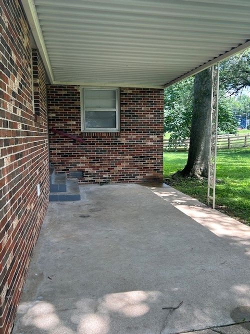 1259 Hampshire Pike, Columbia, TN, 38401-4615 | Card Image