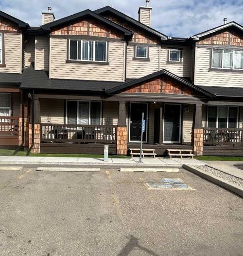 102 Panatella Pk Nw, Calgary, AB, T3K6K4 | Card Image
