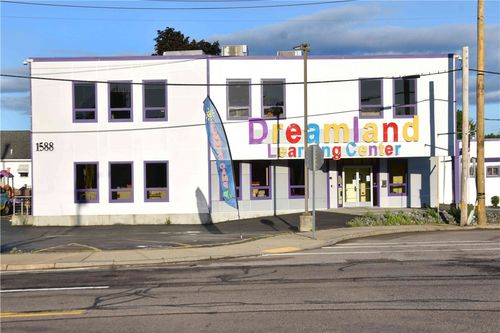1588 Newport Ave, Pawtucket, RI, 02861-1358 | Card Image