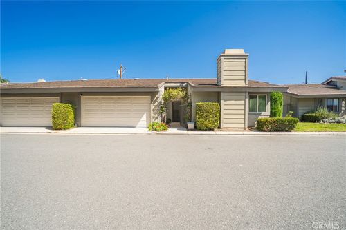 201 E Ponderosa Ln, Anaheim, CA, 92802-4927 | Card Image