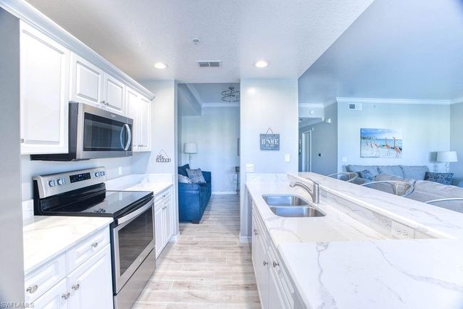 APT-617 - 8550 Kingbird Loop, Condo with 2 bedrooms, 2 bathrooms and 1 parking in ESTERO FL | Image 5