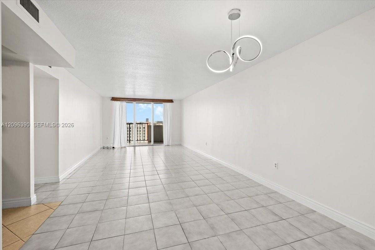 Residential Lease in Aventura 3