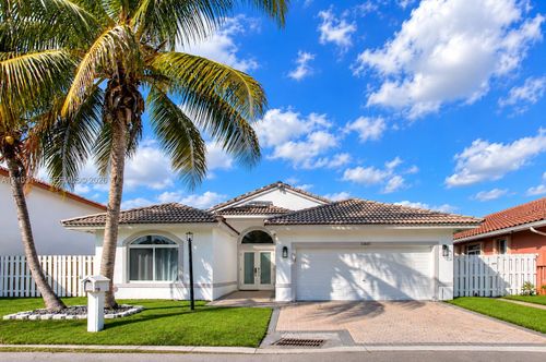 11611 Sw 10th Ct, Pembroke Pines, FL, 33025-4344 | Card Image