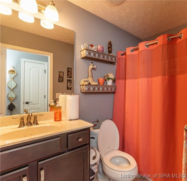 1721 Spring Gate Cir, Condo with 3 bedrooms, 2 bathrooms and null parking in Jeffersonville IN | Image 20