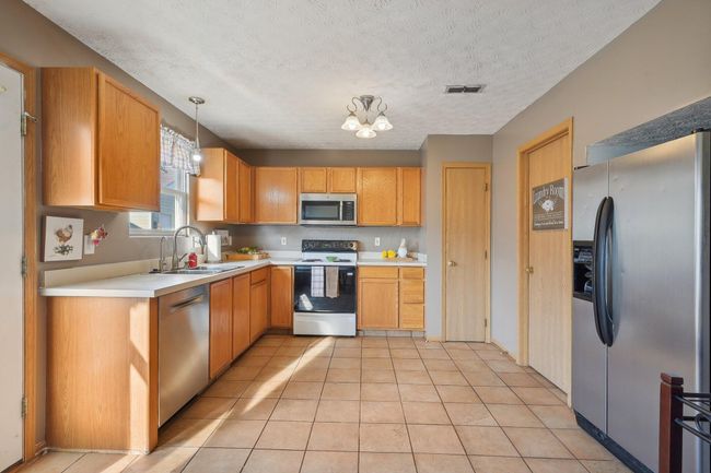 5307 Valley Forge St, Condo with 3 bedrooms, 3 bathrooms and null parking in Orient OH | Image 22