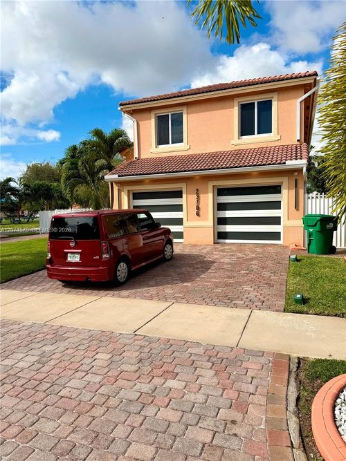 0-23706 Sw 108th Pl, Homestead, FL, 33032-6247 | Card Image