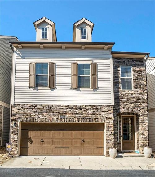 1053 Moorewood Ln Se, Smyrna, GA, 30080-1993 | Card Image
