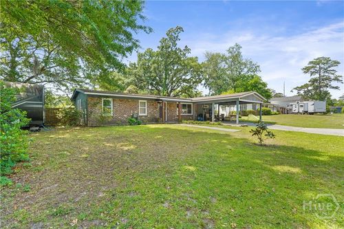 405 Catherine Cir, Savannah, GA, 31406-4907 | Card Image