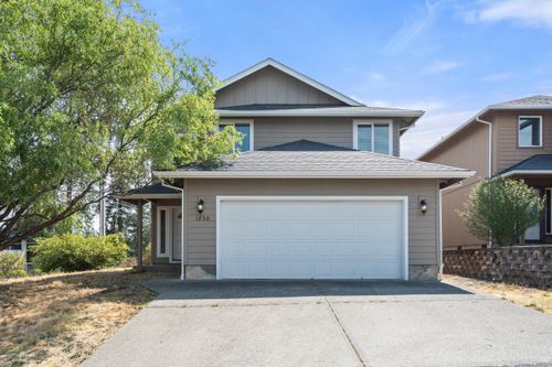 1830 Allen Creek Rd, Grants Pass, OR, 97527-5604 | Card Image