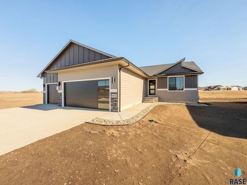 1320 Poplar Ave Avenue, Tea, SD, 57064 | Card Image