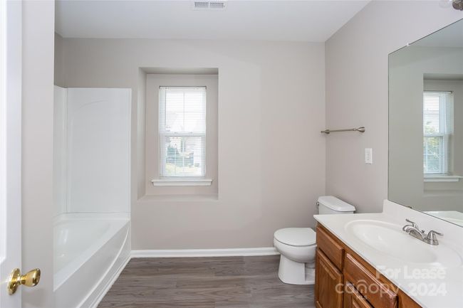 4046 Houldsworth Dr, House other with 4 bedrooms, 3 bathrooms and null parking in Charlotte NC | Image 15