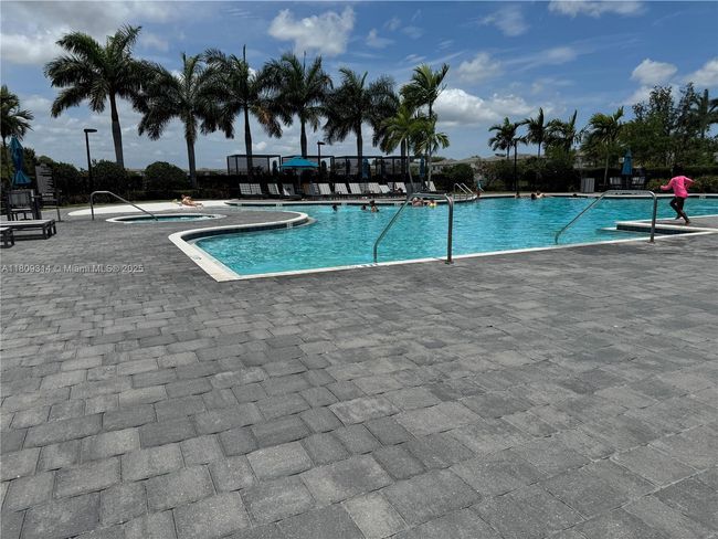 2686 Se 13 Th Ct, House other with 3 bedrooms, 3 bathrooms and null parking in Homestead FL | Image 20