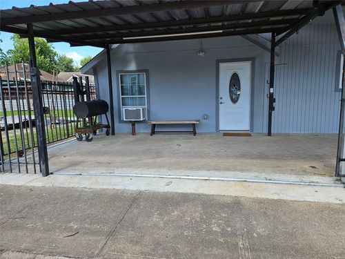 b-6940 Hemlock St, Houston, TX, 77087-1604 | Card Image