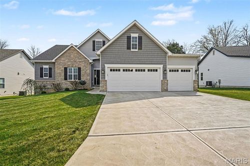 1074 Bloomfield Dr, Eureka, MO, 63025-4126 | Card Image