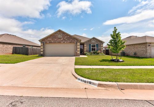 11619 Nw 97th St, Yukon, OK, 73099-4070 | Card Image