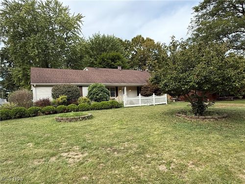 3296 Cricket Dr, Youngstown, OH, 44511-2908 | Card Image