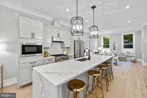 one-927 N St Nw, WASHINGTON, DC, 20001-6348 | Card Image