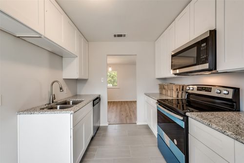 202 Maverick Trl, Oak Point, TX, 75068-2139 | Card Image