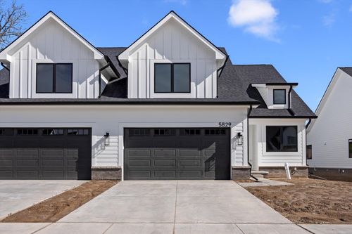 5829 Heights Dr, Sterling Heights, MI, 48314-1710 | Card Image
