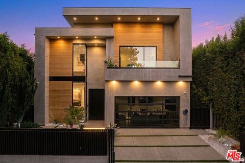 828 N Gardner St, Los Angeles, CA, 90046 | Card Image