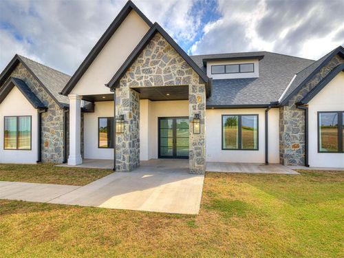 24500 N Council Rd, Edmond, OK, 73025-9742 | Card Image