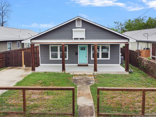 130 Vitra Pl, San Antonio, TX, 78210-1639 | Card Image