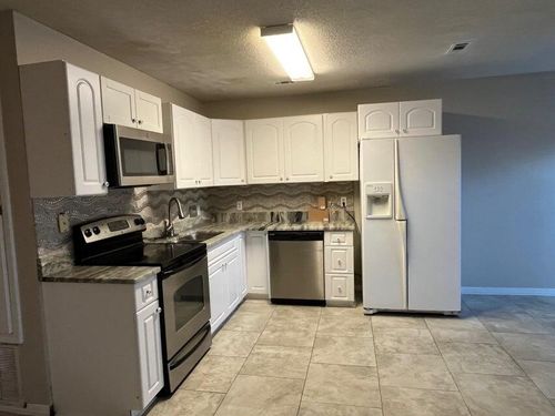 606 Virginia Oak Ct, Fort Walton Beach, FL, 32548-3567 | Card Image