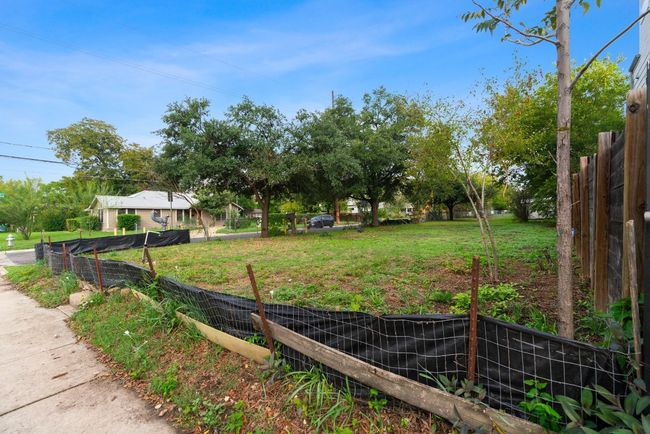 1800 E Martin Luther King Jr Blvd, Home with 0 bedrooms, 0 bathrooms and null parking in Austin TX | Image 7