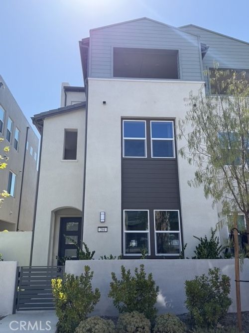 204 Baluster, Irvine, CA, 92618-1480 | Card Image