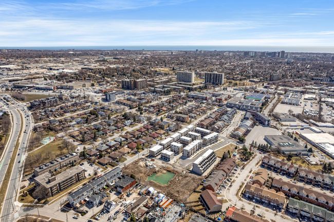 84 Tisdale Ave, House attached with 5 bedrooms, 4 bathrooms and 1 parking in Toronto ON | Image 43