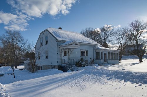 69 Arlington St, Dracut, MA, 01826-4006 | Card Image