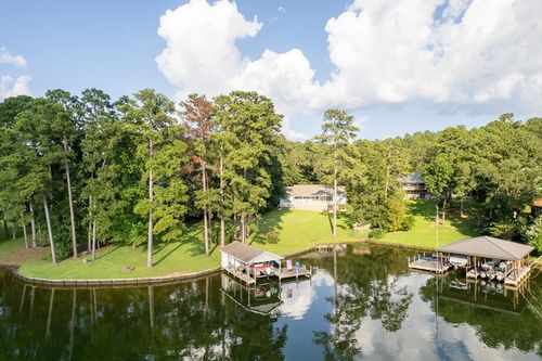 99 Mariners Dr Ne, Milledgeville, GA, 31061-7879 | Card Image