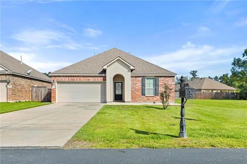 40229 Sedgwick Ln, Ponchatoula, LA, 70454-4012 | Card Image