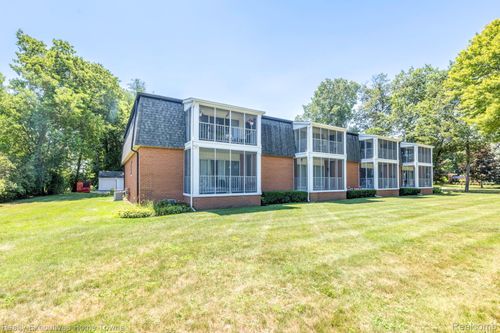 8-1467 Krafft Rd, Fort Gratiot, MI, 48059-3567 | Card Image