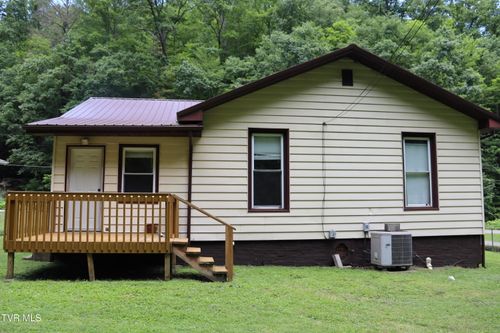 1614 Derby Rd, Appalachia, VA, 24216-3020 | Card Image