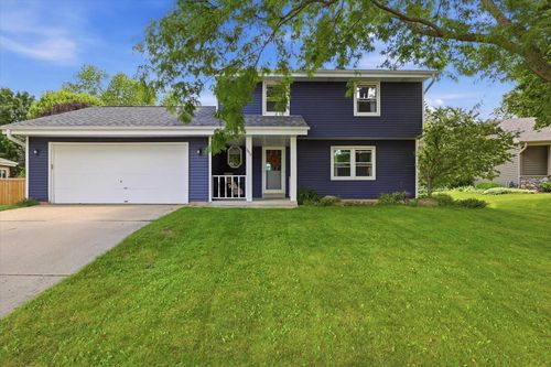 2028 Chapman Drive, Waukesha, WI, 53189 | Card Image