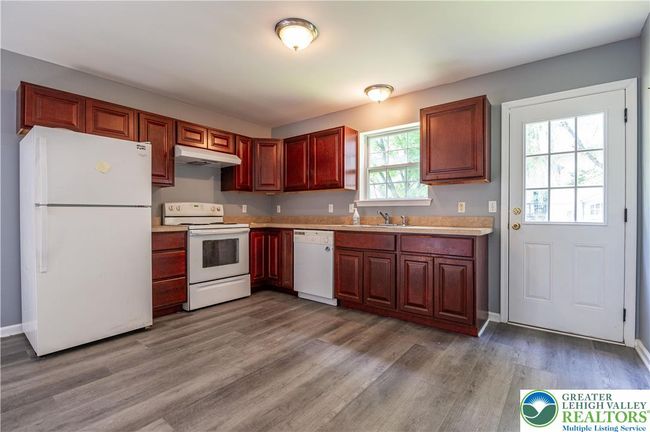 B - 1849 Auburn St, House other with 3 bedrooms, 3 bathrooms and null parking in BETHLEHEM PA | Image 9