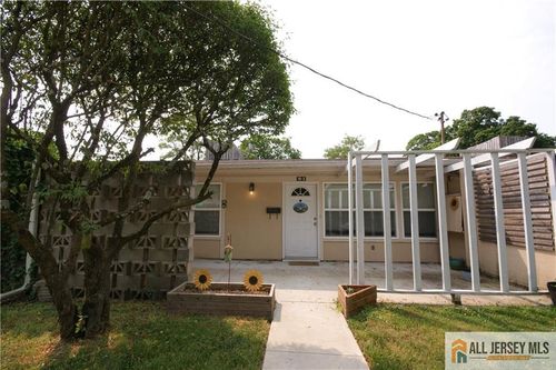 apt-3-10 New Rd, Kendall Park, NJ, 08824-1053 | Card Image
