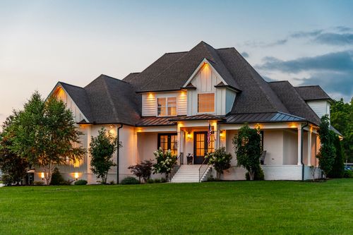 825B Douglas Bend Rd, Gallatin, TN, 37066 | Card Image
