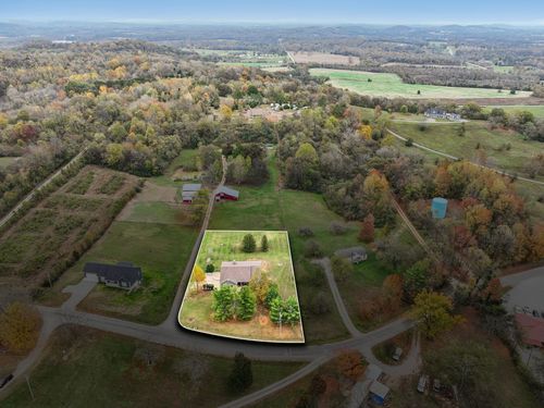 2728 Brown Hollow Rd, Columbia, TN, 38401-7179 | Card Image