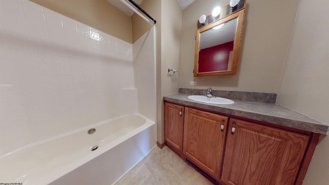 430 Bingamon Rd, House other with 3 bedrooms, 2 bathrooms and 3 parking in Worthington WV | Image 21
