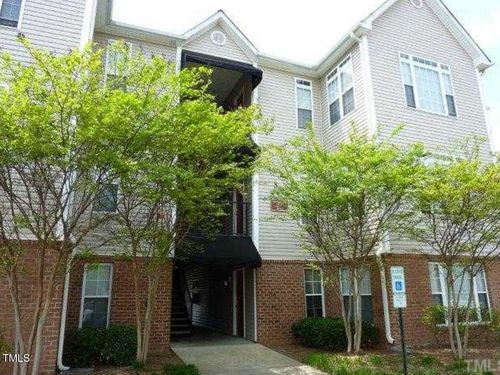 303-2520 Friedland Place, Raleigh, NC, 27617 | Card Image