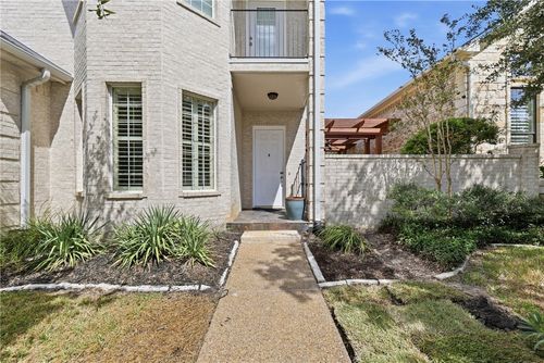 4709 Stonebriar Cir, College Station, TX, 77845-8988 | Card Image