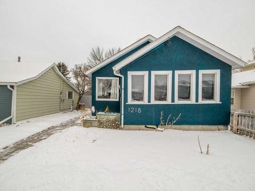 1218 7 St N, Lethbridge, AB, T1H1Y9 | Card Image