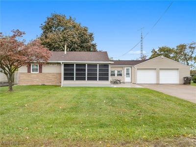 4116 21st Street Sw, House other with 3 bedrooms, 1 bathrooms and null parking in Canton OH | Image 1