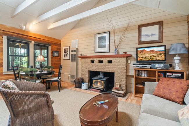 578 Horseshoe Loop, House other with 2 bedrooms, 1 bathrooms and 5 parking in Jemez Springs NM | Image 4